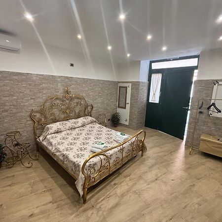 B&B La Storia باري المظهر الخارجي الصورة