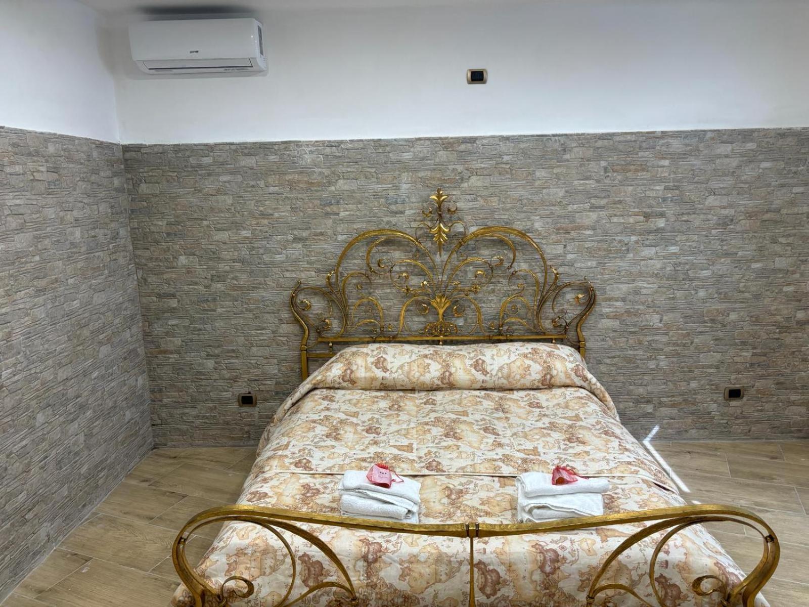 B&B La Storia باري المظهر الخارجي الصورة
